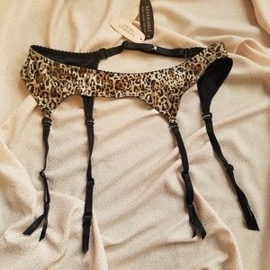 Victoria's Secret Leopard Garter Belt
